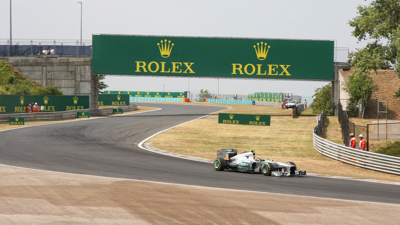 Illustration for article titled This Is What Happens When F1 Comes To Town